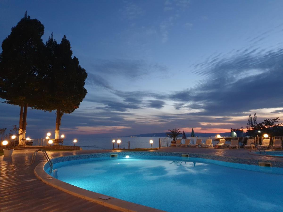Helios Hotel Balchik Exterior foto